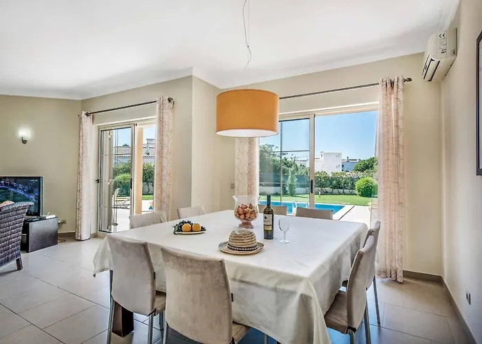 Vega Вілла Албуфейра